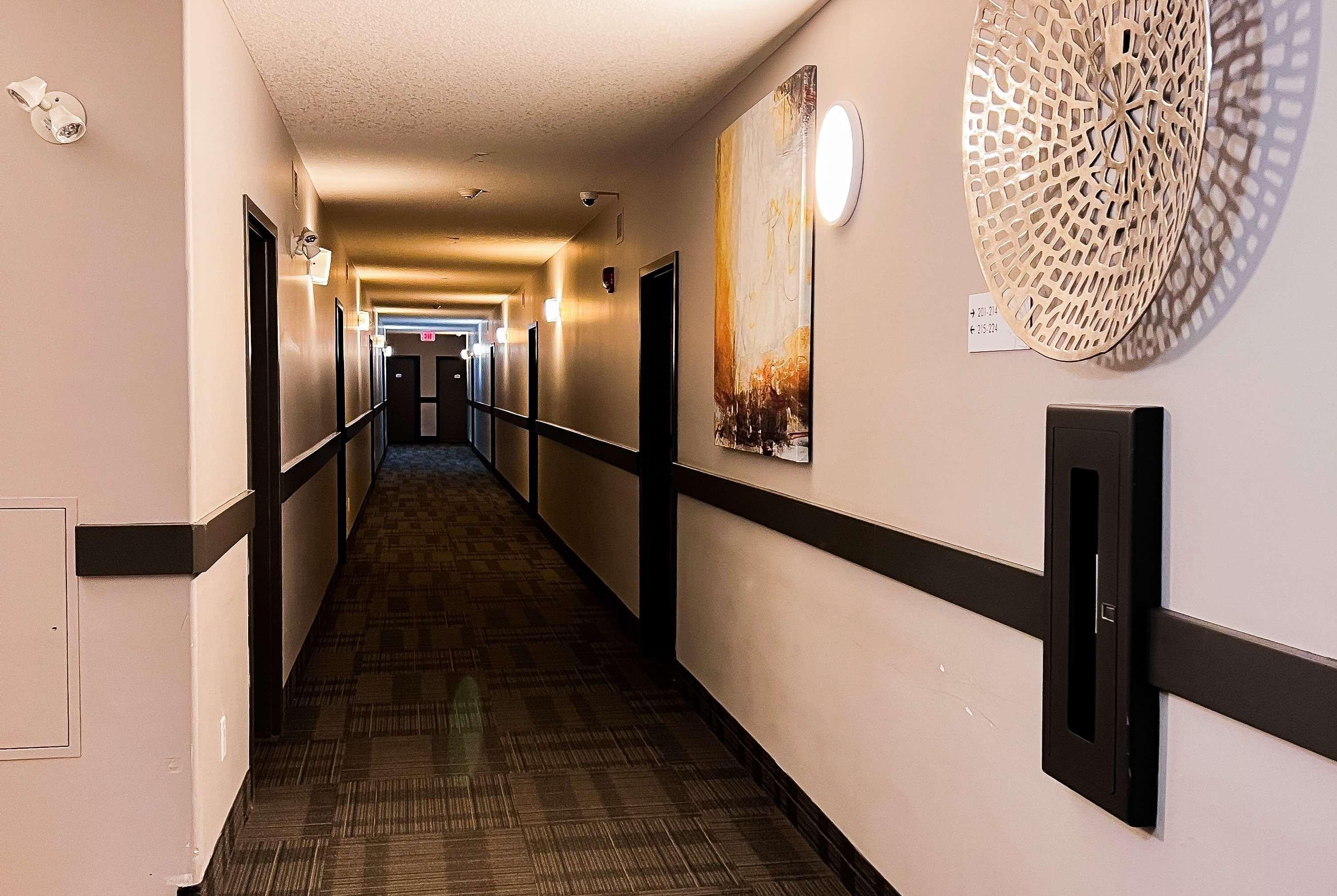 Ramada By Wyndham Fort Mcmurray Εξωτερικό φωτογραφία