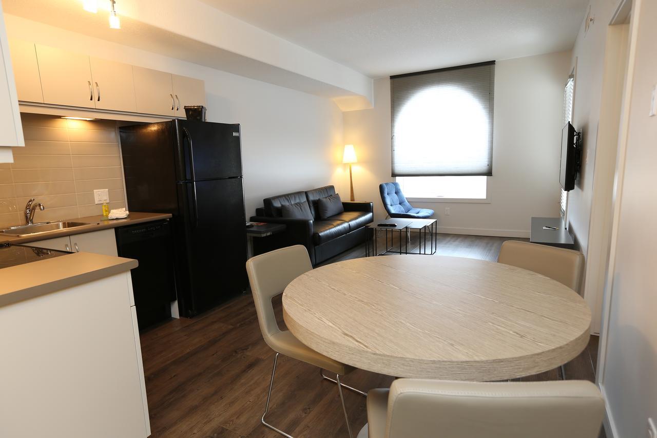 Ramada By Wyndham Fort Mcmurray Εξωτερικό φωτογραφία