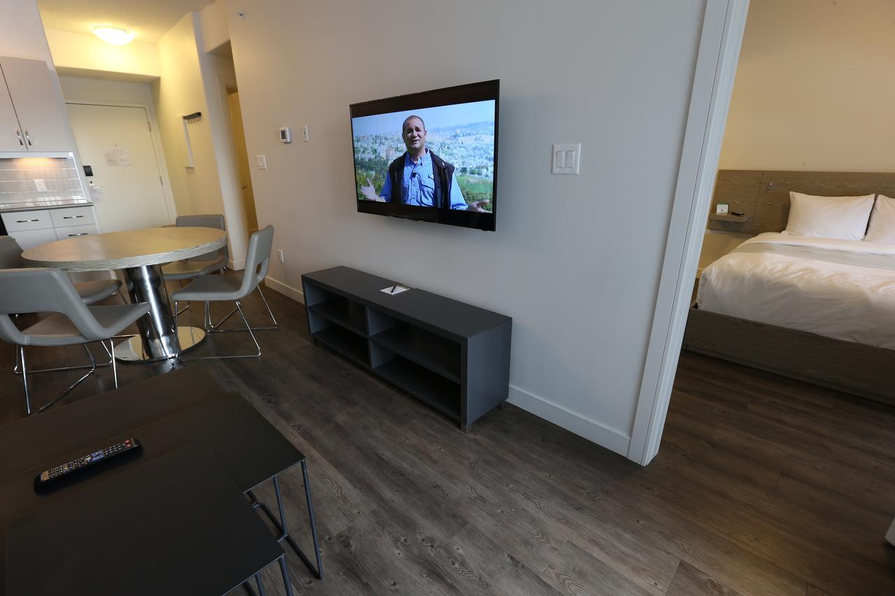 Ramada By Wyndham Fort Mcmurray Εξωτερικό φωτογραφία