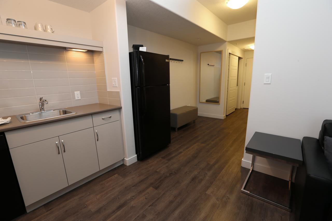 Ramada By Wyndham Fort Mcmurray Εξωτερικό φωτογραφία